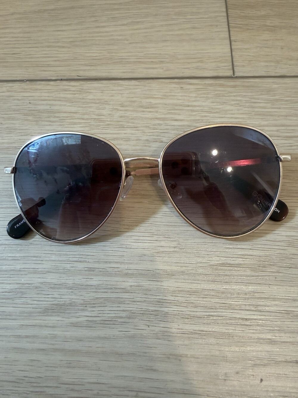 BCBGeneration bg3017 718 Womens Sunglasses